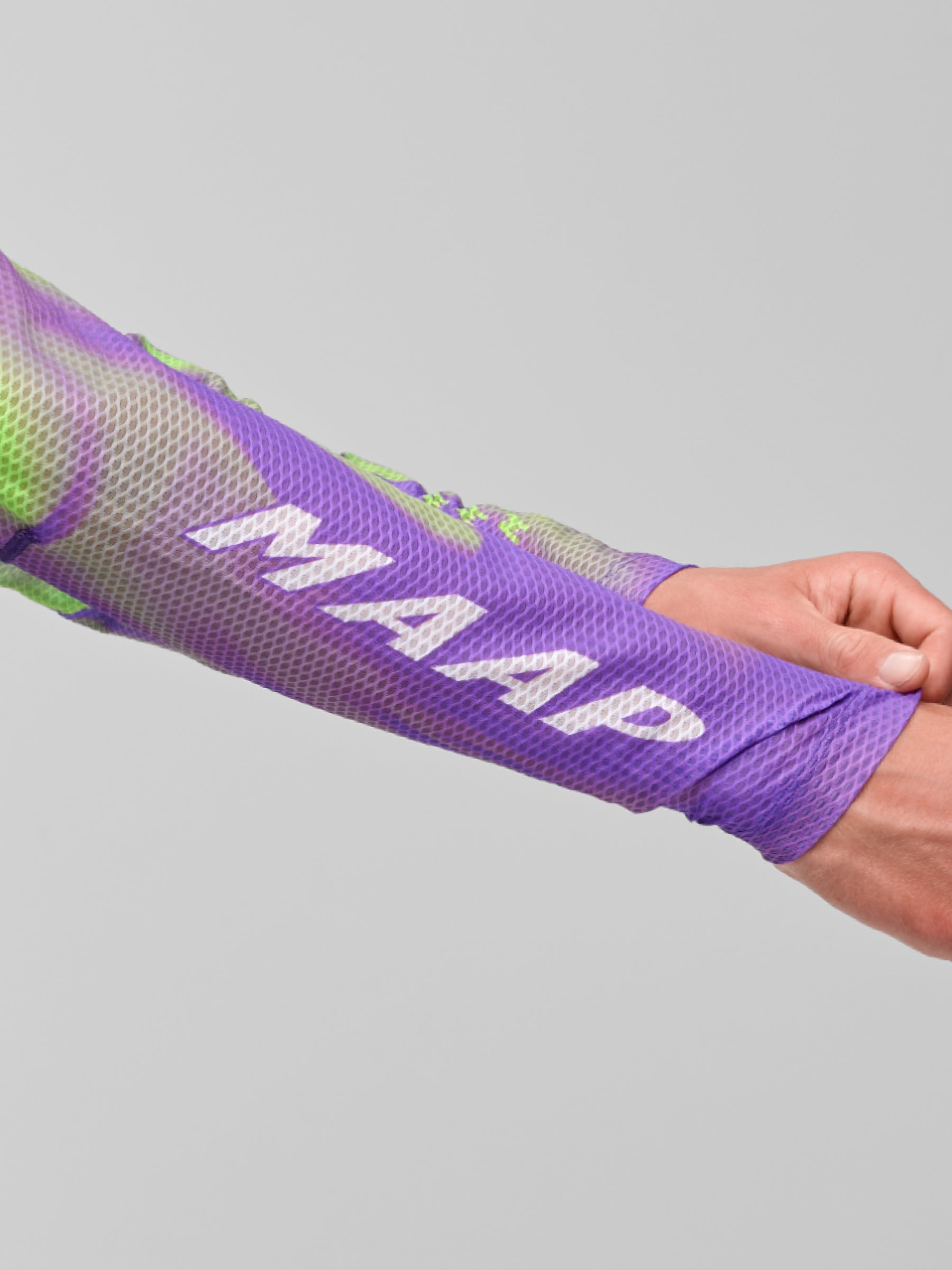 WorldTour 26 Air Mesh LS Tee